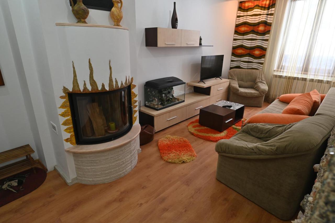 Apartament Camelia Petroşani 외부 사진