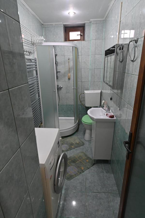 Apartament Camelia Petroşani 외부 사진